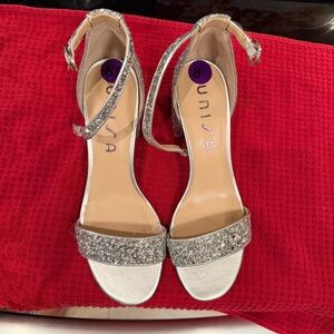 Unisa Glittery Silver Heels NWOT